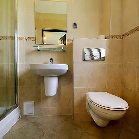 Arnika 3* زاكوباني
