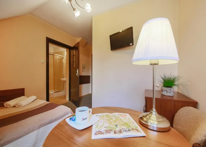 Arnika Πανσιόν Ζακοπάνε