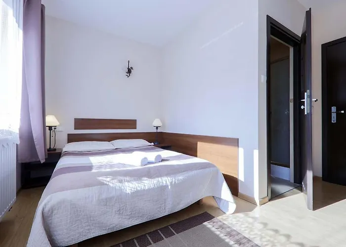 Arnika בית הארחה 3*